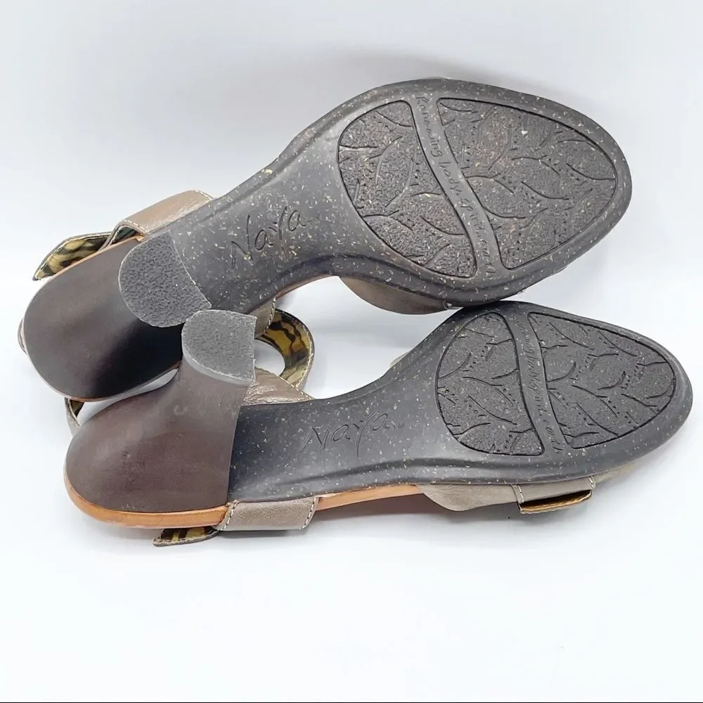 Nayä Tawny ankle strap leather block heel sandals